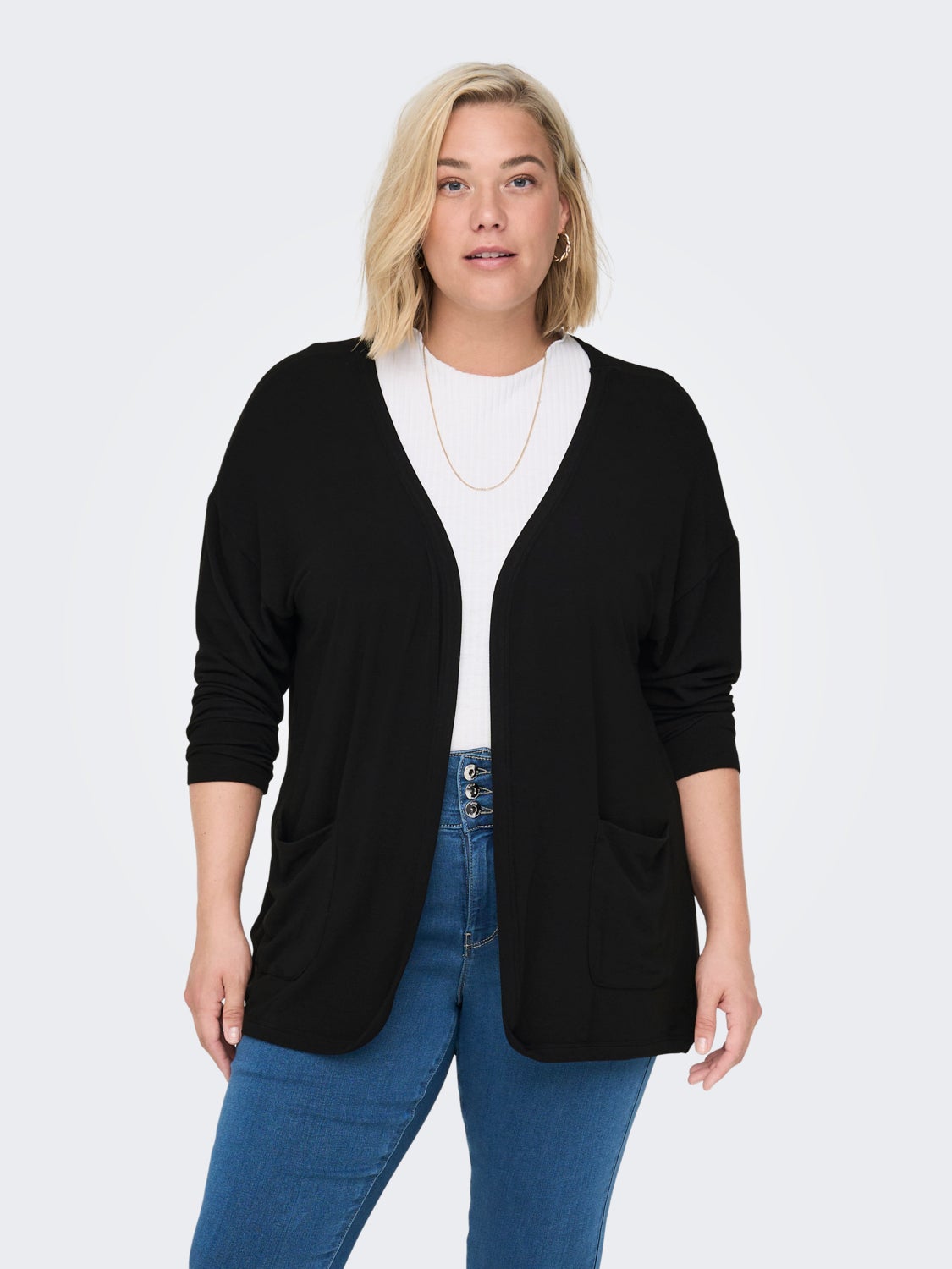 Curvy cardigan with pockets