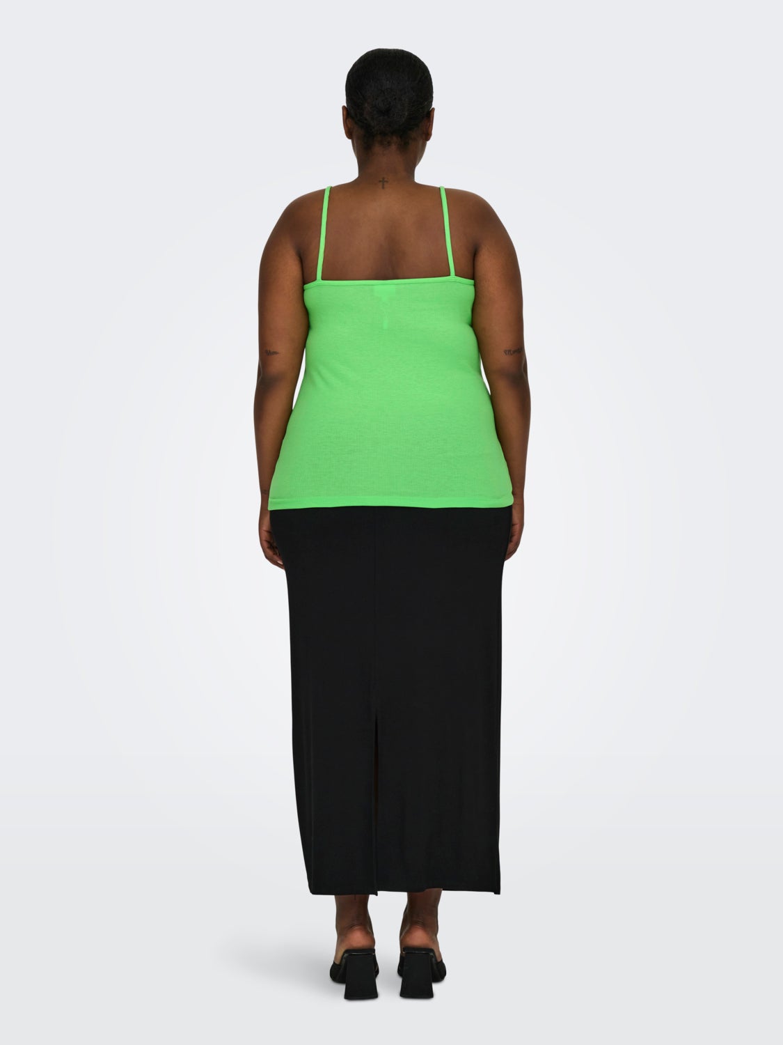 Curvy sleeveless top