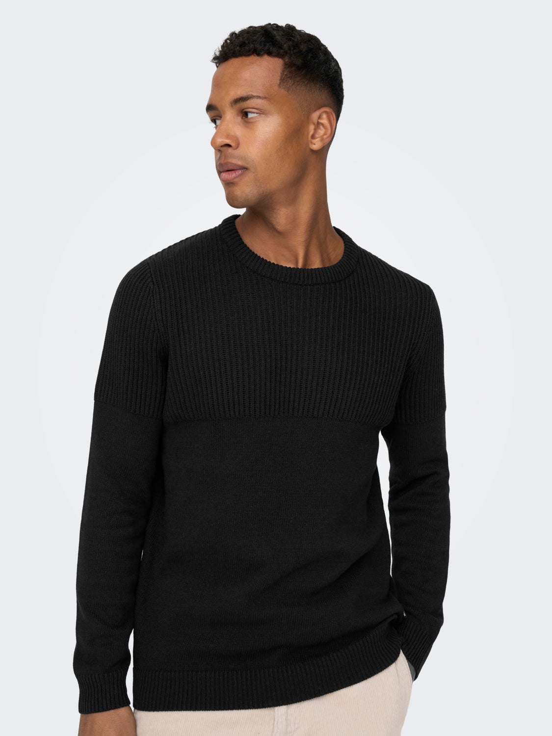 Rib detailed knitted pullover