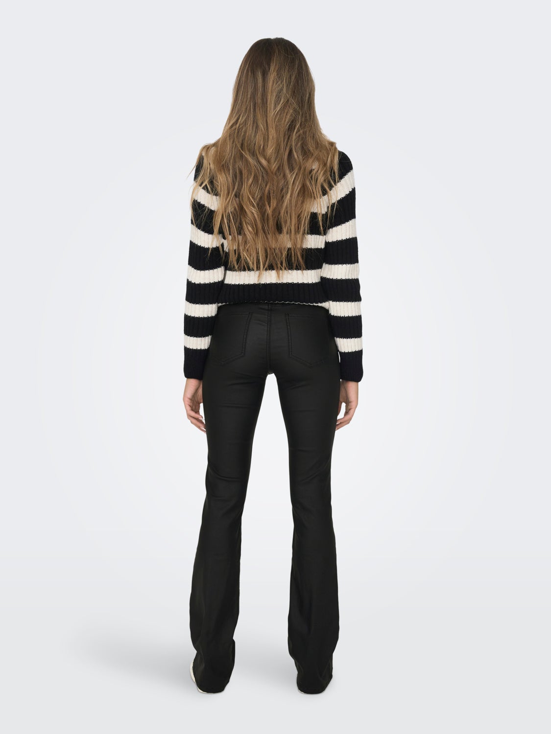 Skinny Fit Mid waist Flared legs Trousers