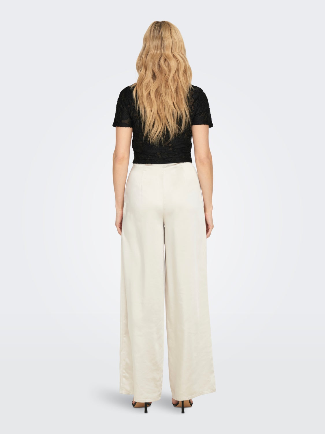 Cropped Patterned T-shirt