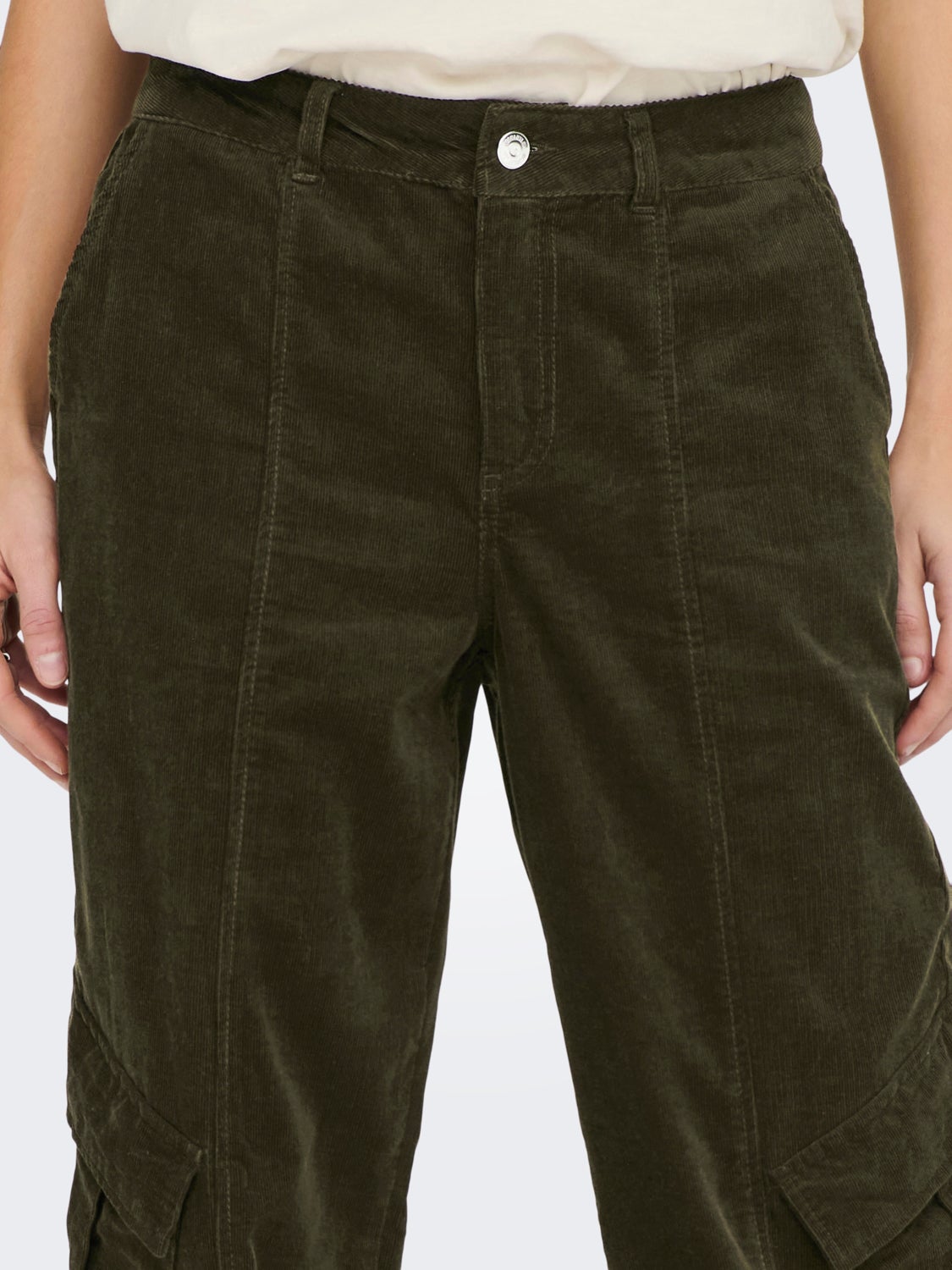 Wide Leg Fit Trousers