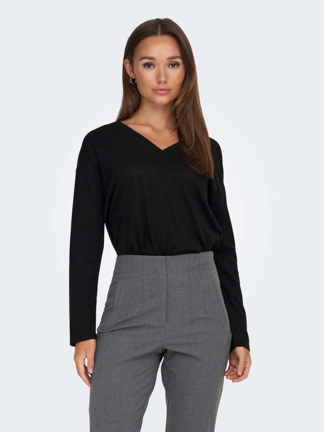 V-NECH TOP WITH LONG SLEEVES