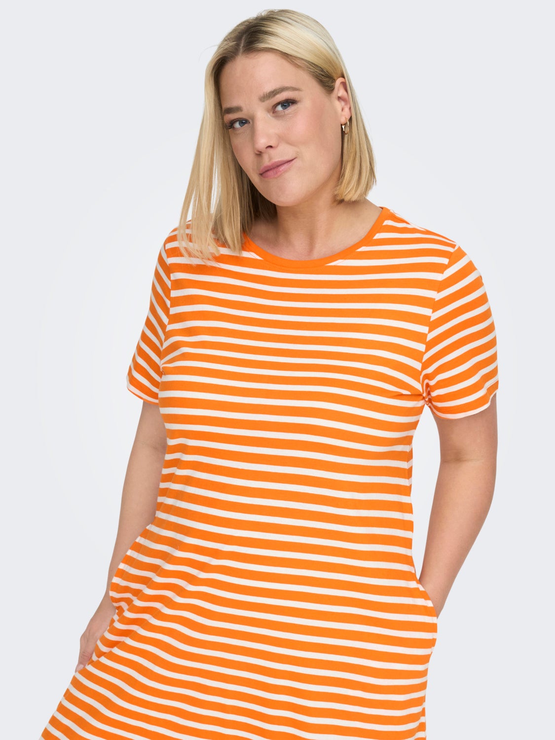 Curvy striped cotton dress