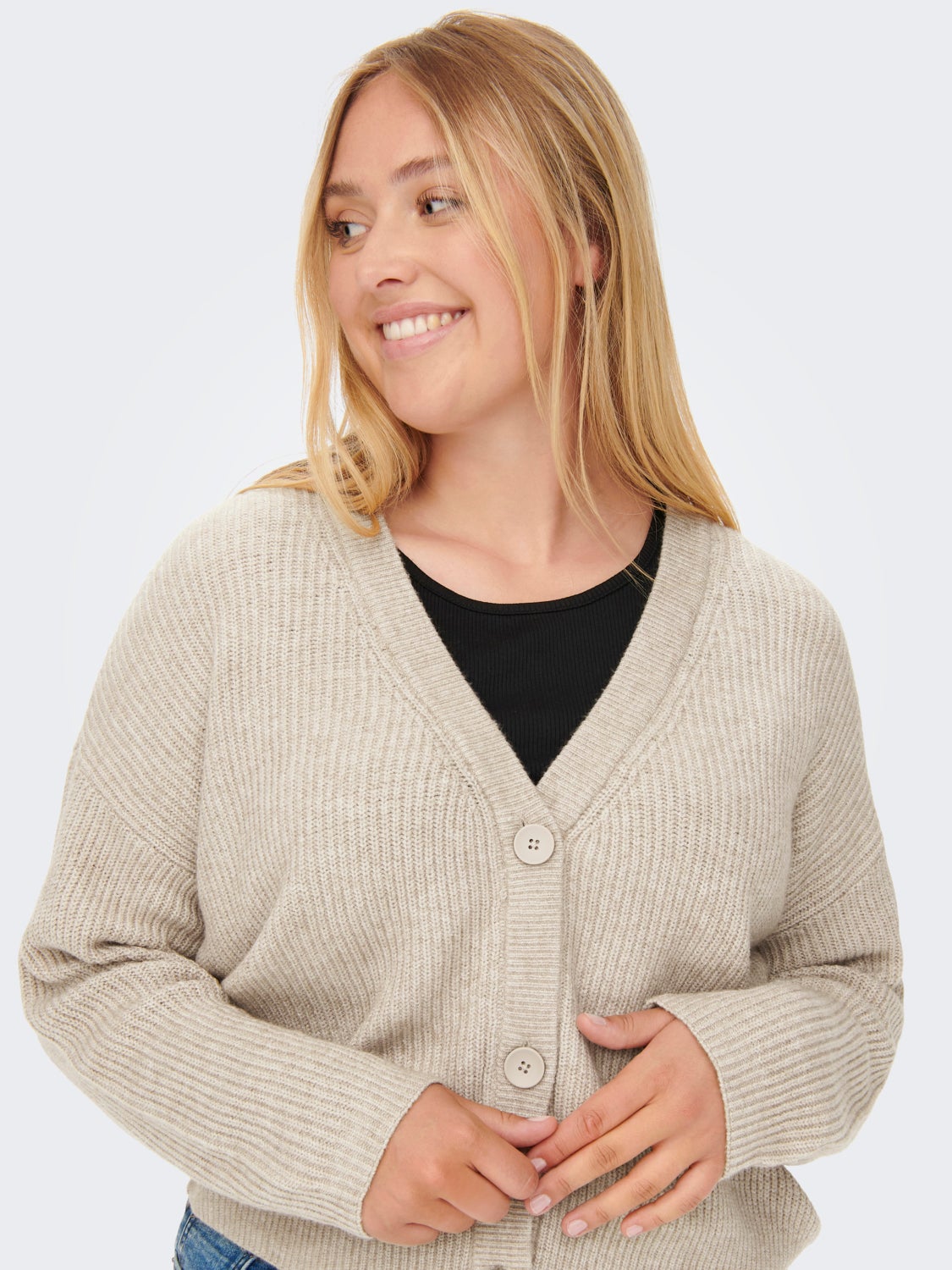 Curvy v-neck Knitted Cardigan