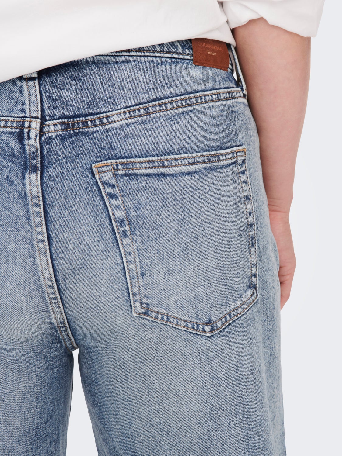 Curvy CARLope stretchy extra high waisted jeans