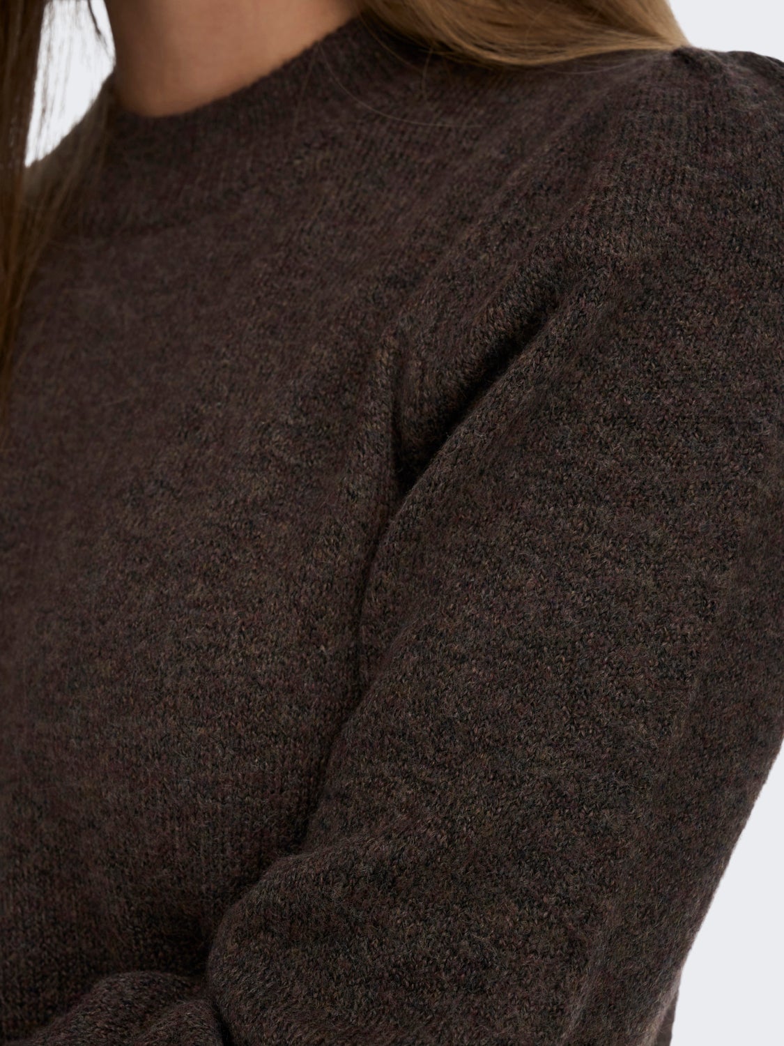 High neck knitted pullover