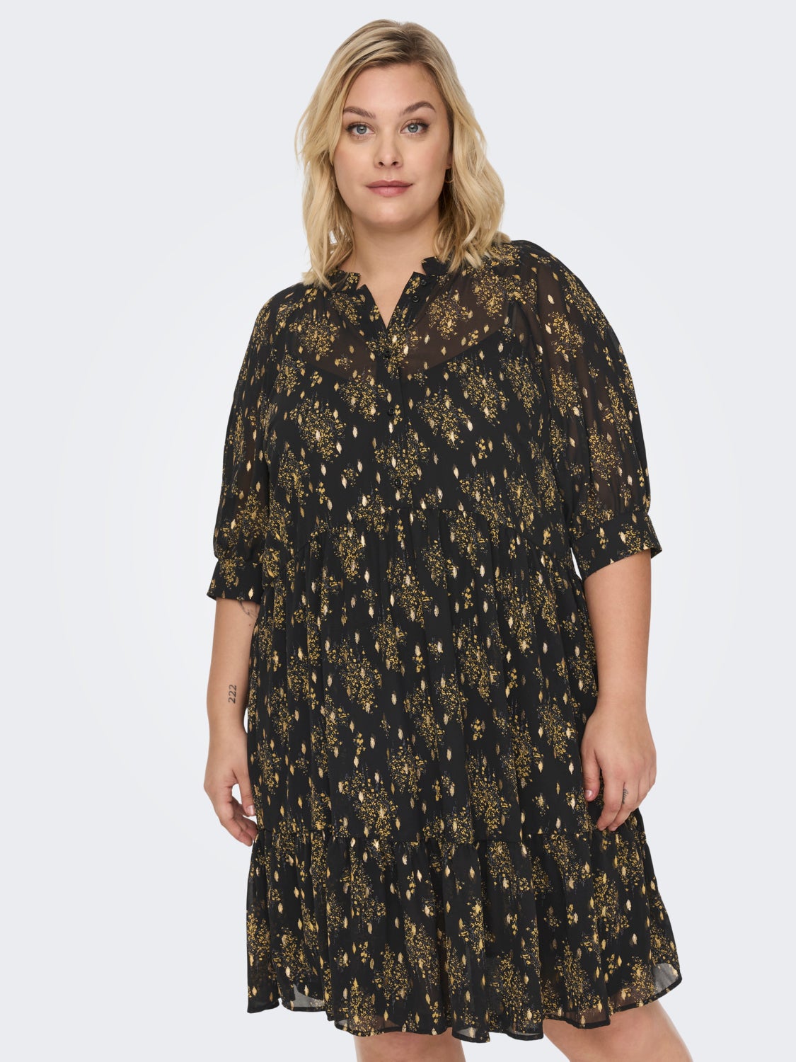 Curvy 2/4 sleeved Dress