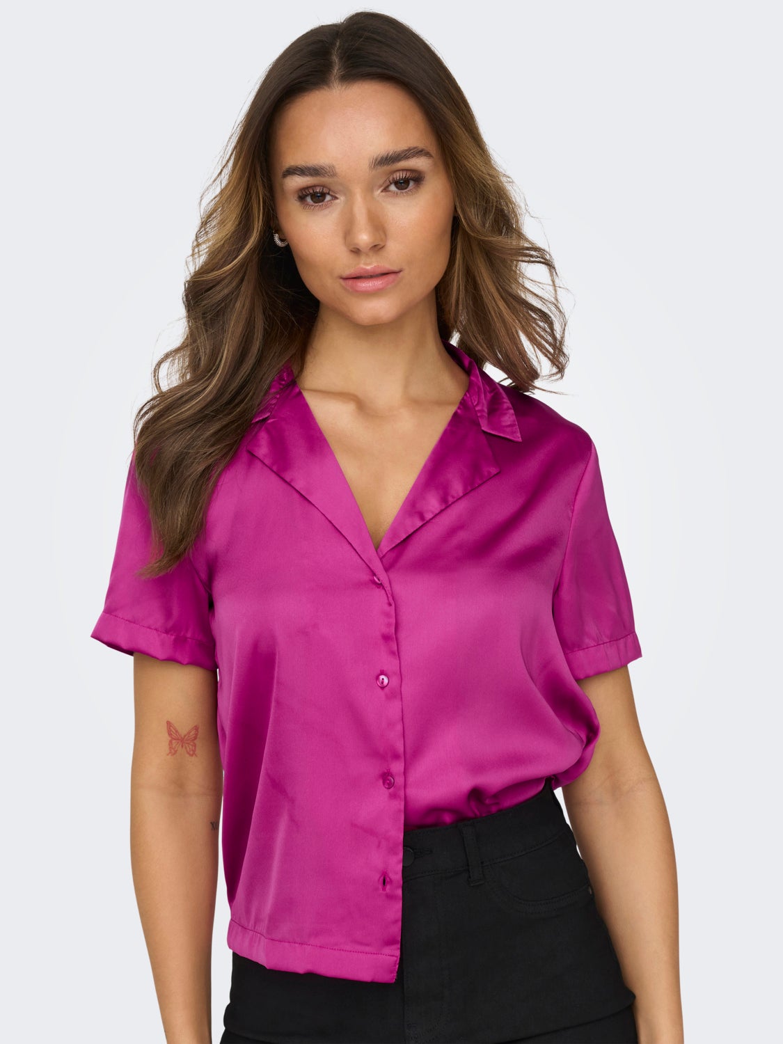 Short sleeve sateen shirt