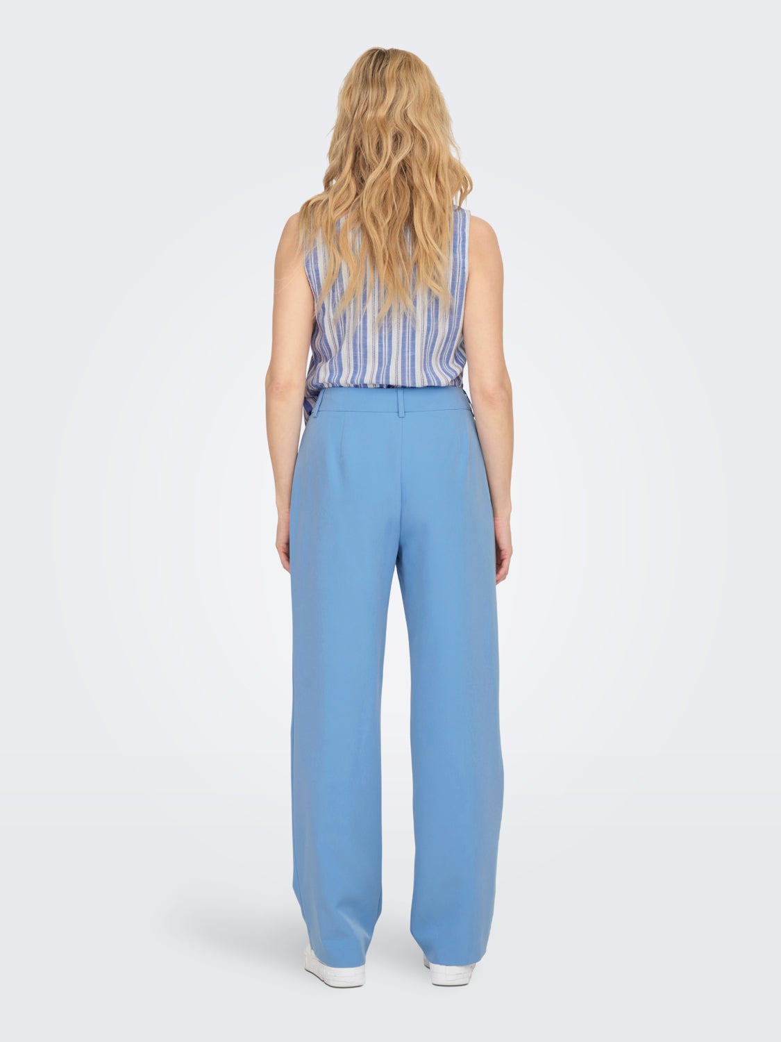 Straight fit Trousers