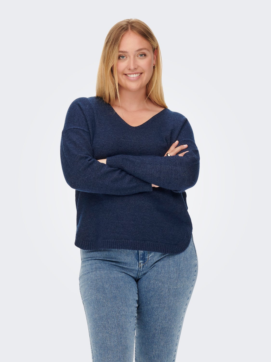 Curvy v-neck Knitted Pullover