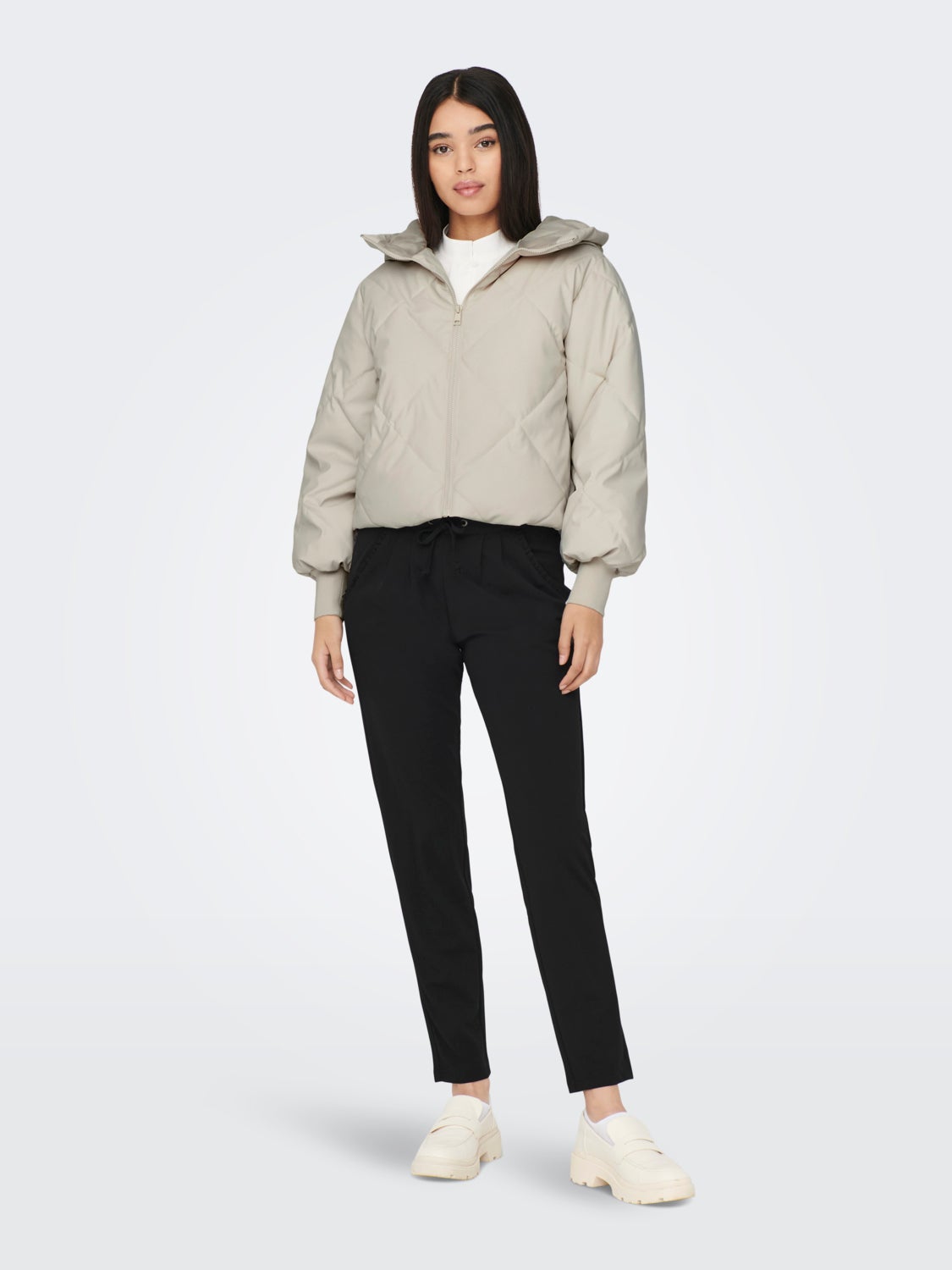 Short water repellent Puffer Jacket