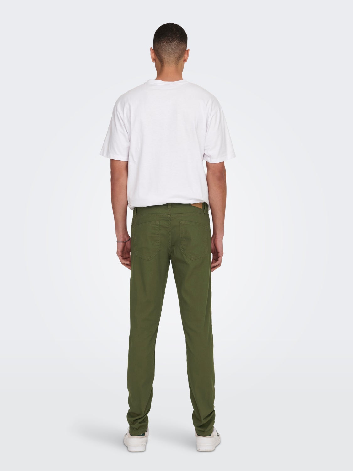 Slim fit pants