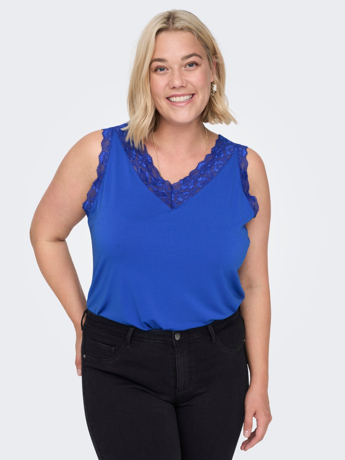 Curvy sleeveless top