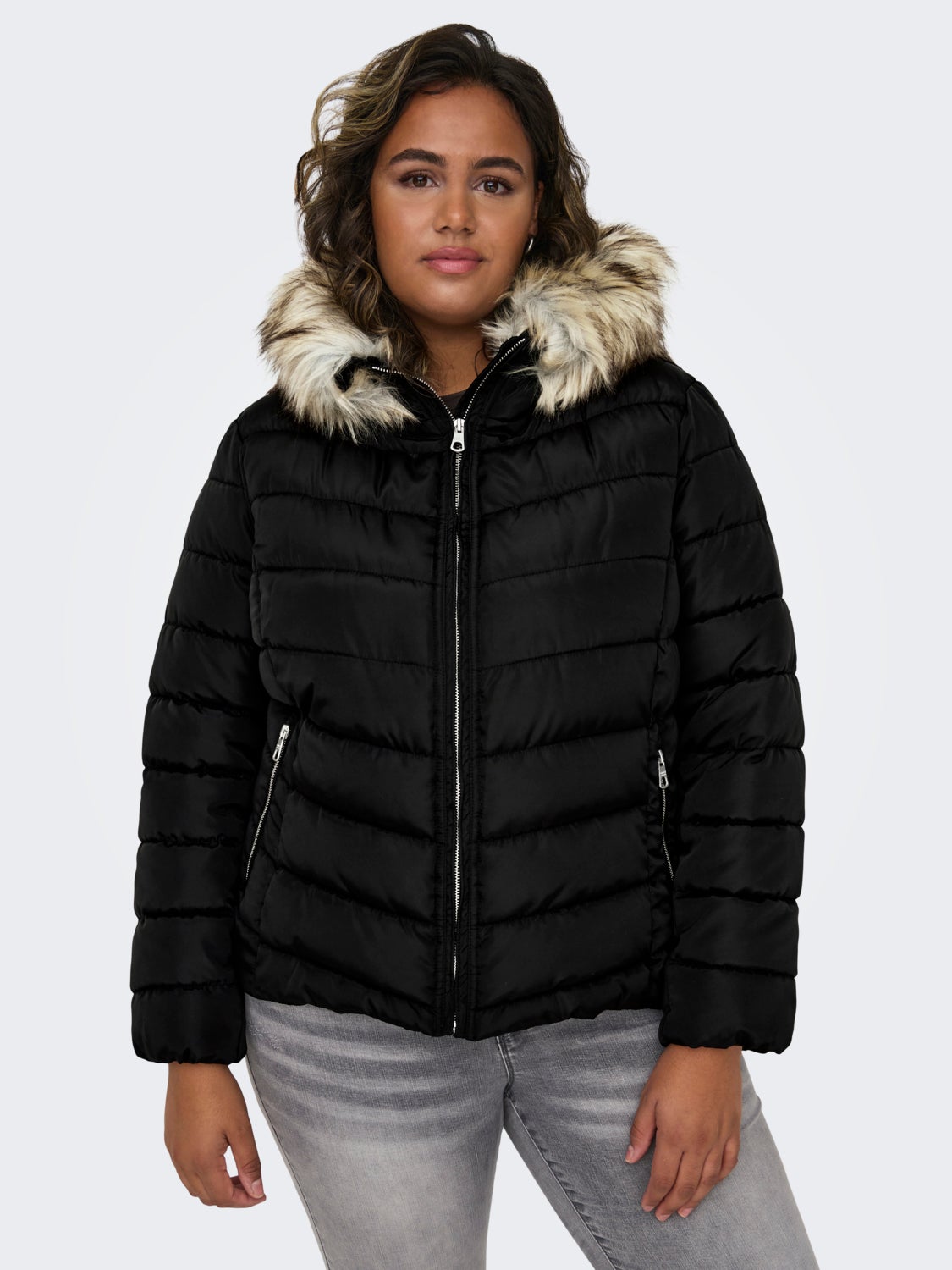 Curvy quilted jacket