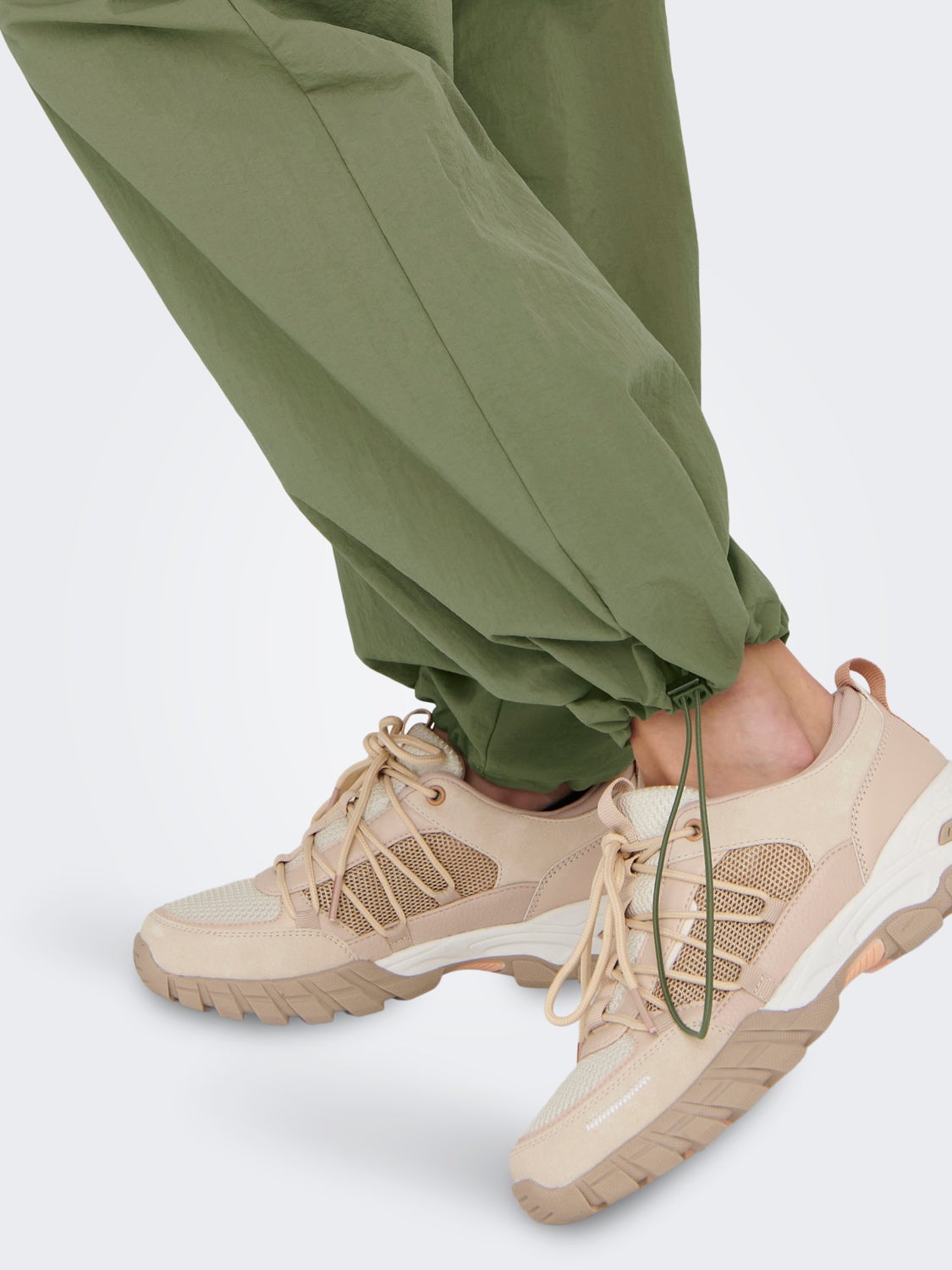 mid waist cargo pants