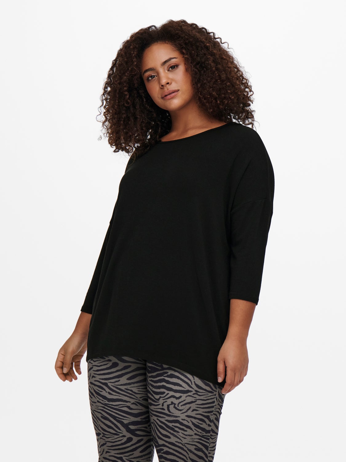 Curvy loose fitted 3/4 sleeved top