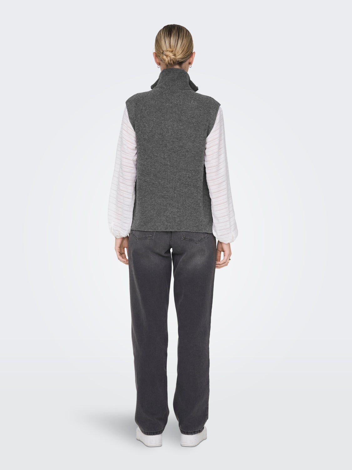 Knitted high neck Waistcoat