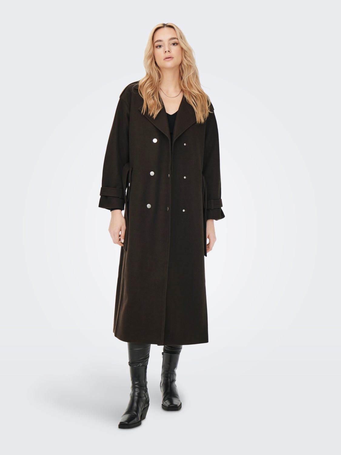 Long trenchcoat