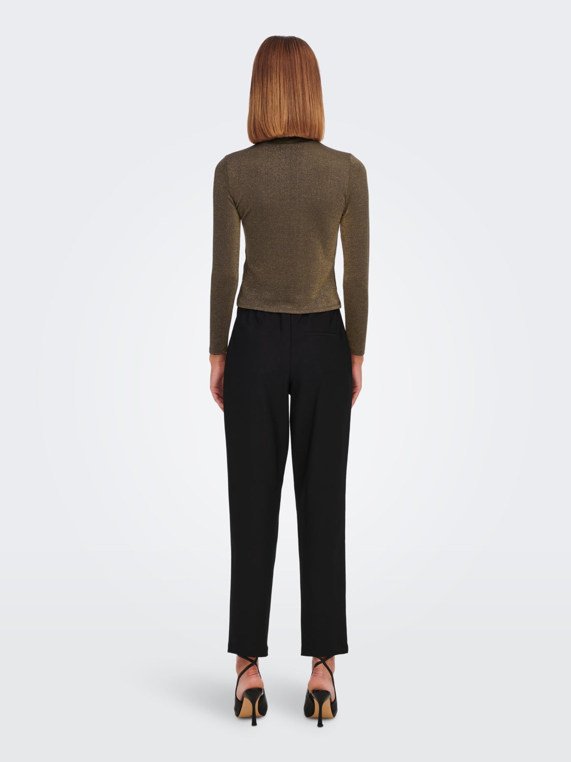 Highneck Long Sleeved Top