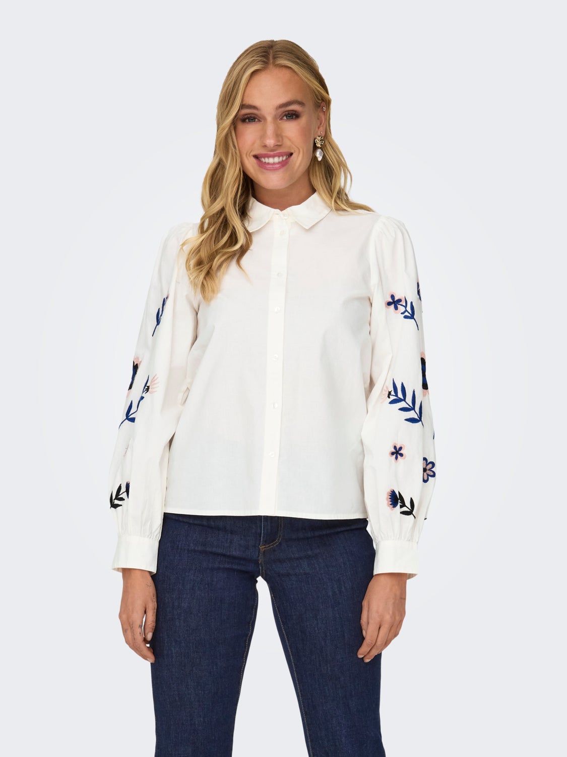 Shirt with ballon sleeves