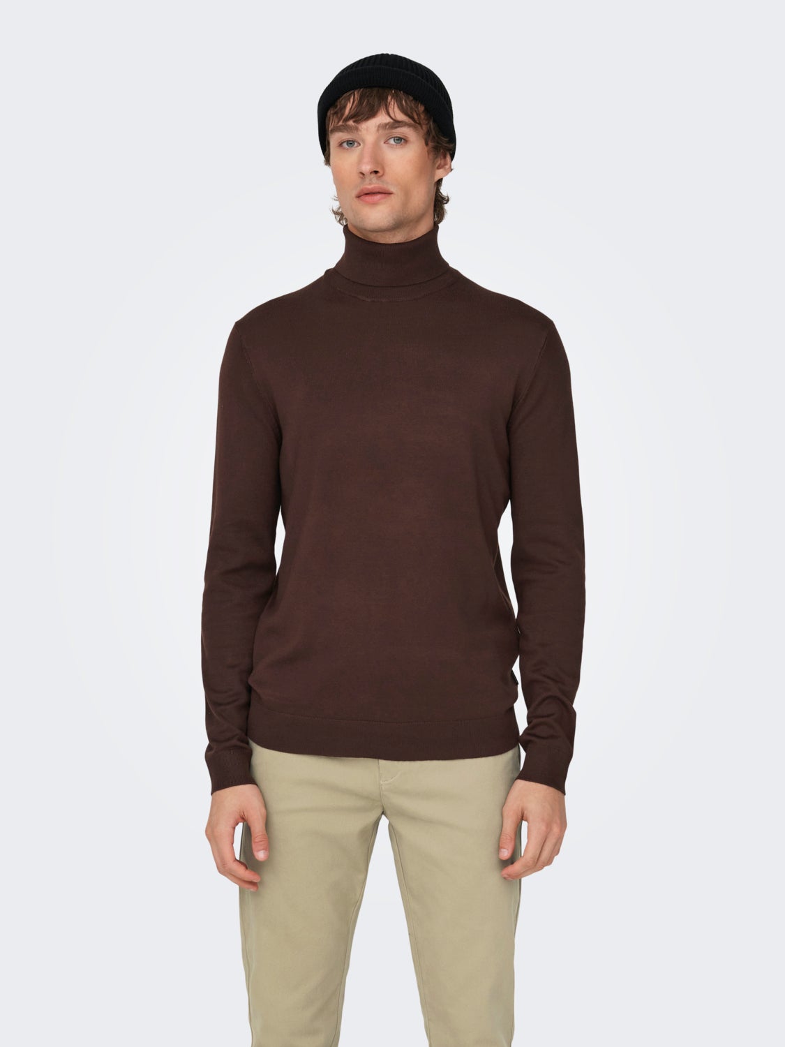 Roll neck knitted pullover