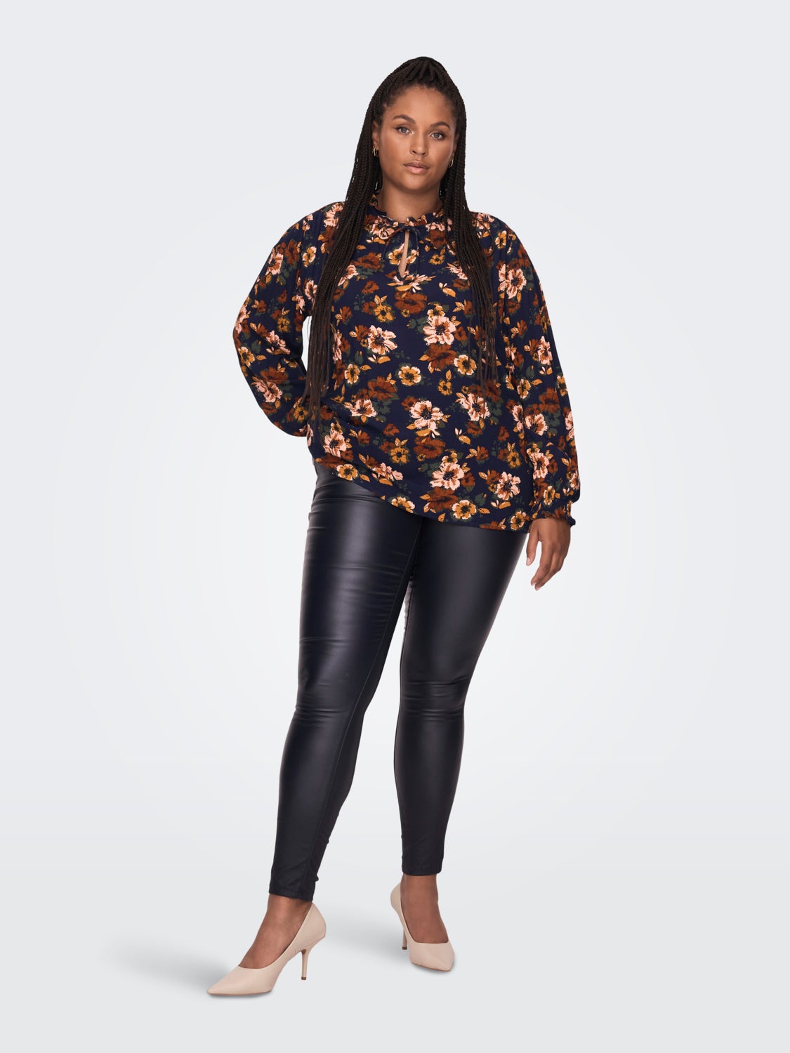 Curvy Flower Long Sleeved Top