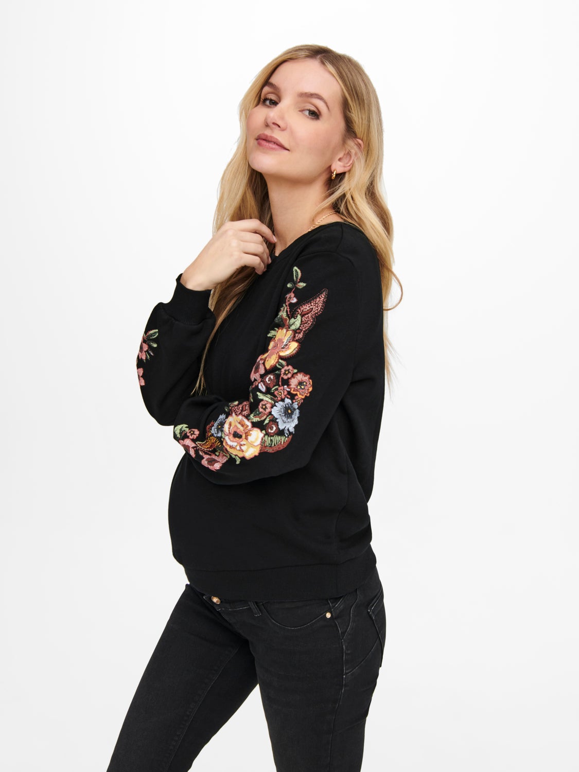 Embroidery Sweatshirt