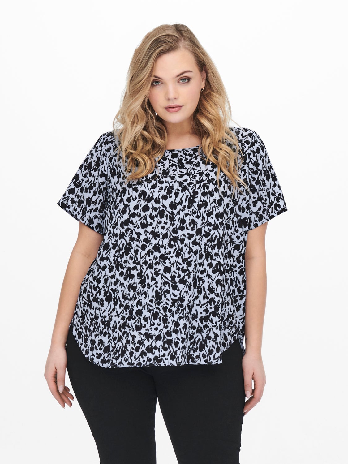 Curvy Short Sleeved Top