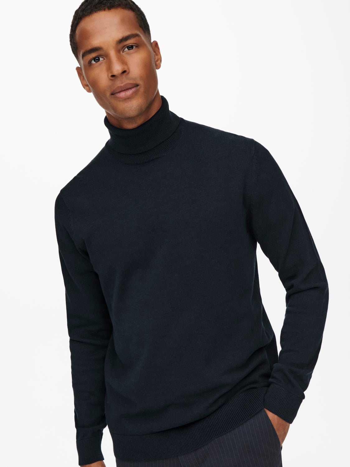 Pullover with roll neck