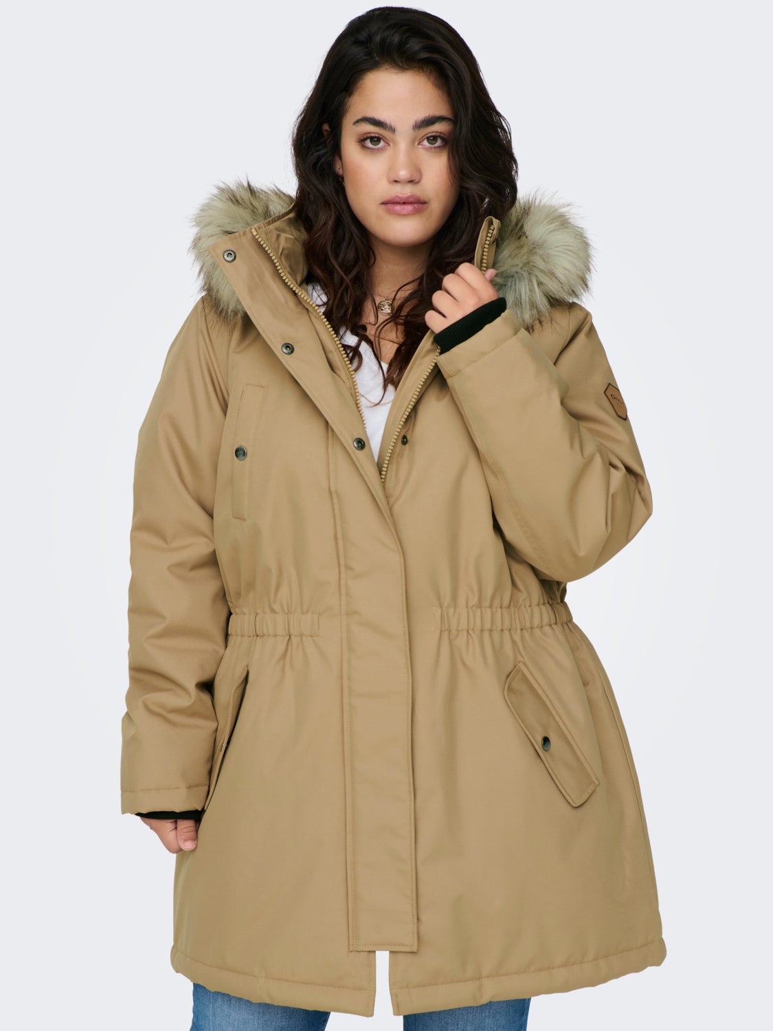 Curvy jacket with hood