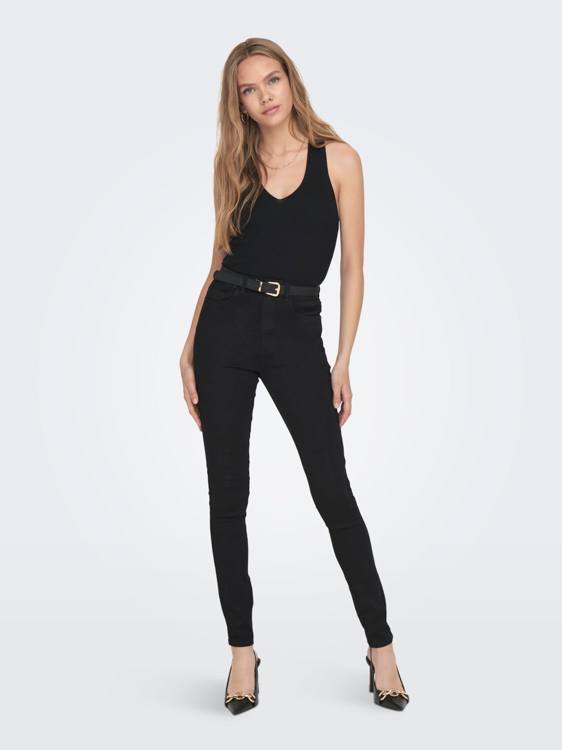 Knot detailed Knitted Top