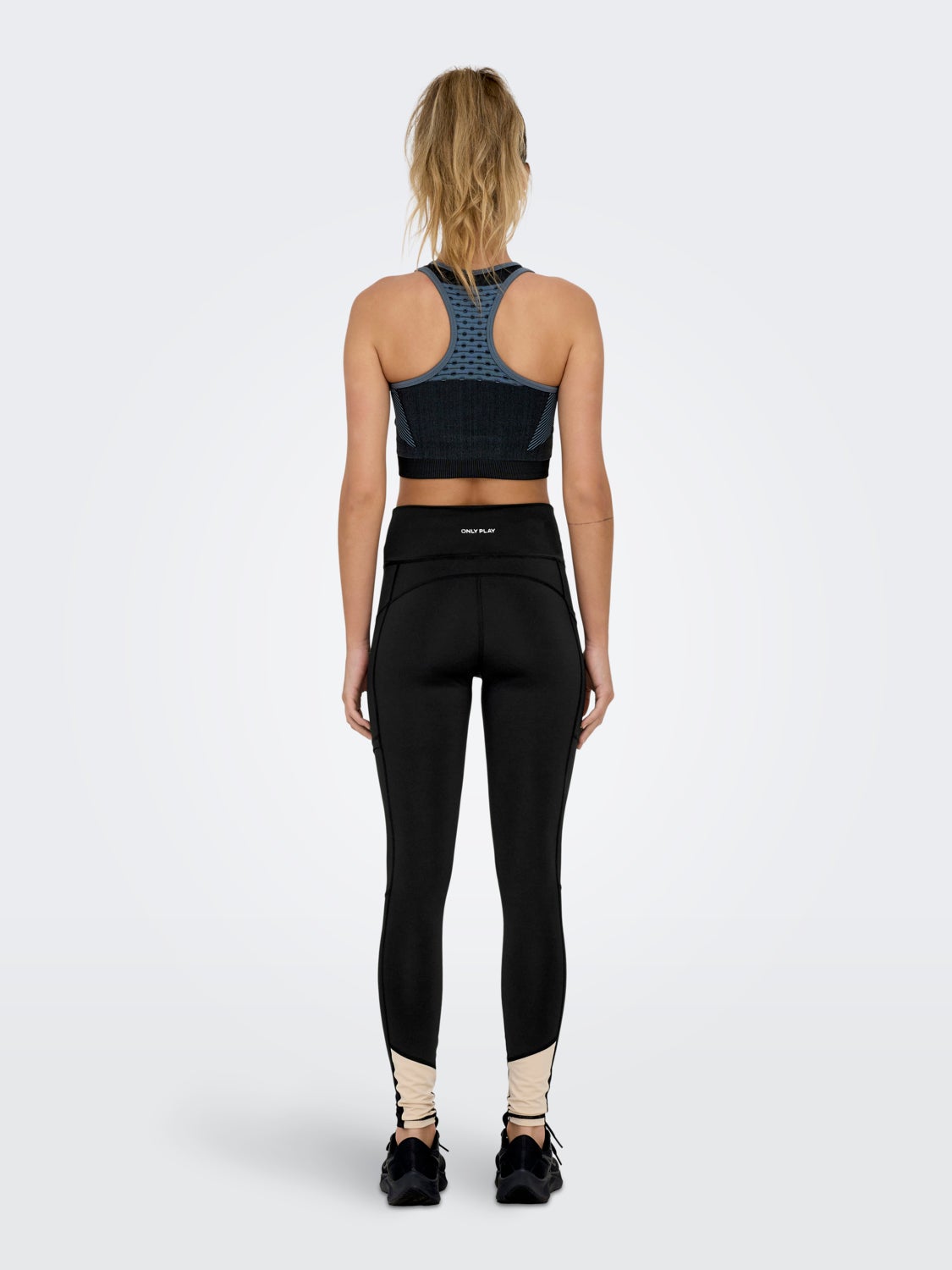 Sports leggings with high waist