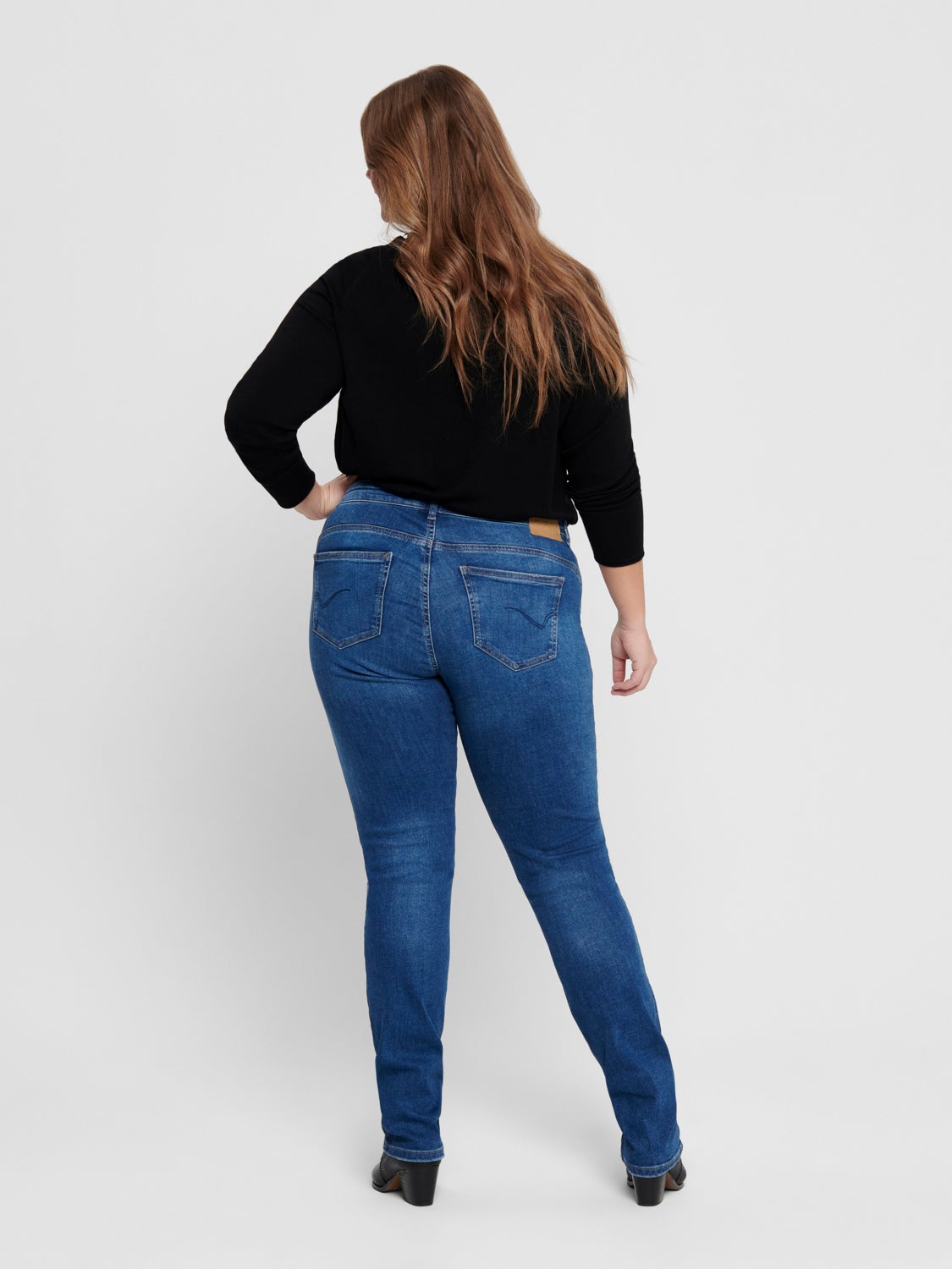 Curvy solid colored Knitted Pullover