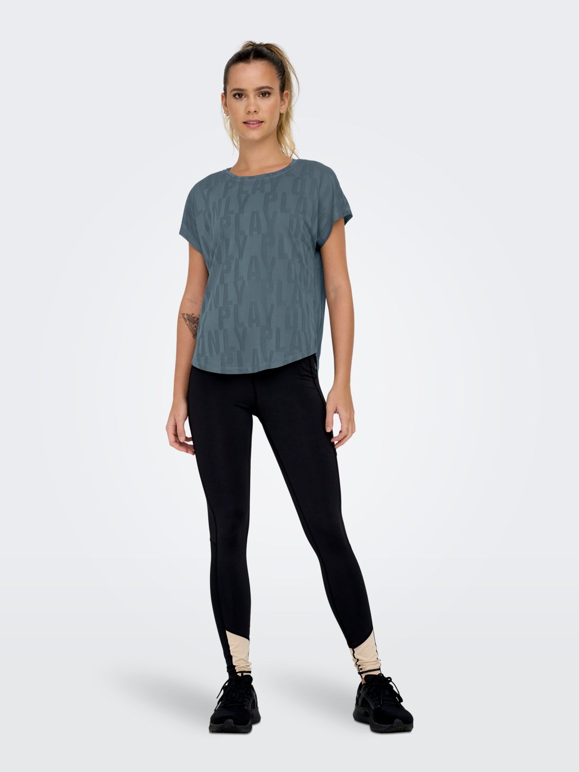 o-neck training t-shirt