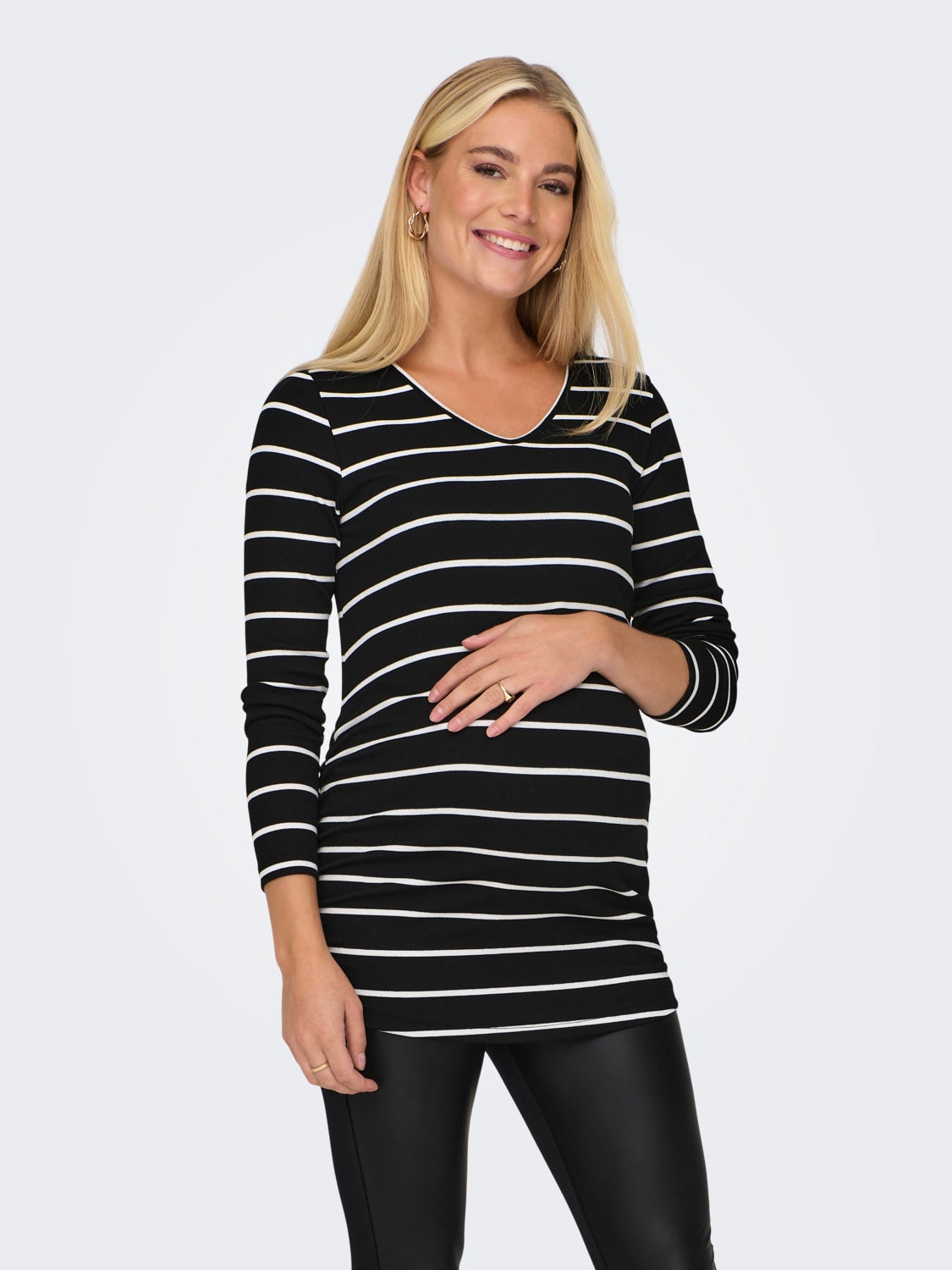 mama v-neck top with long sleeves