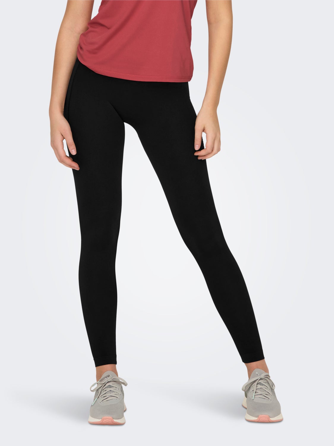 Seamless traning tights with pockets