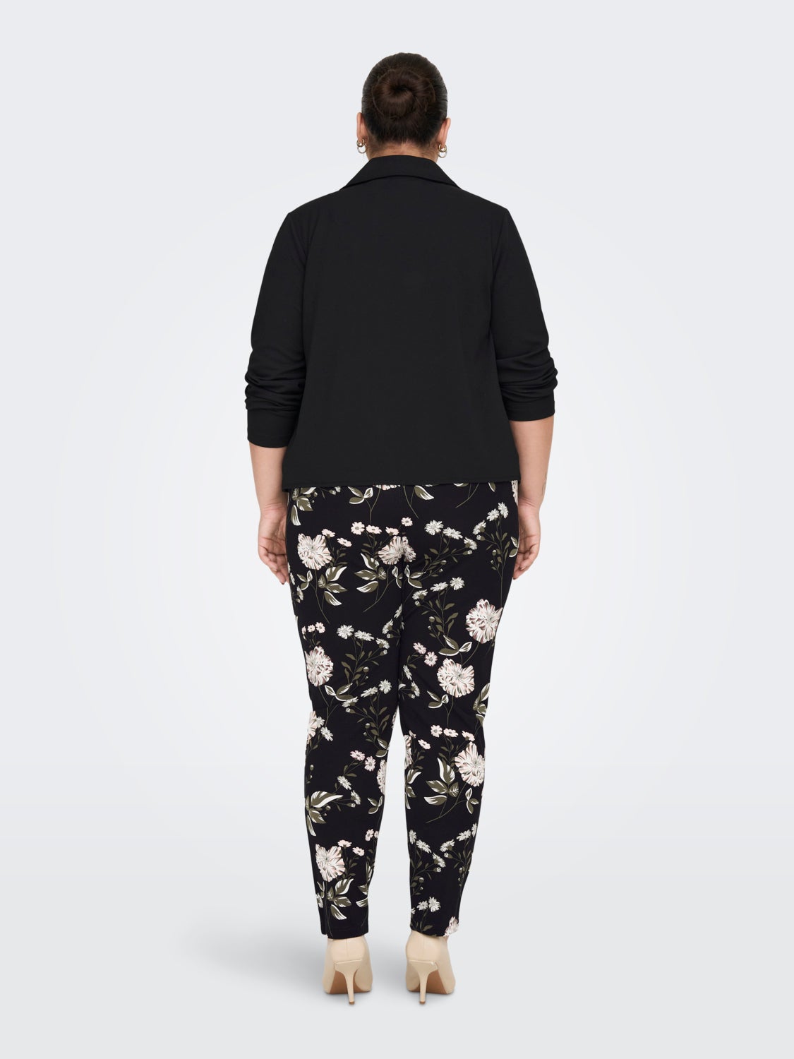 Curvy patterned classic Trousers