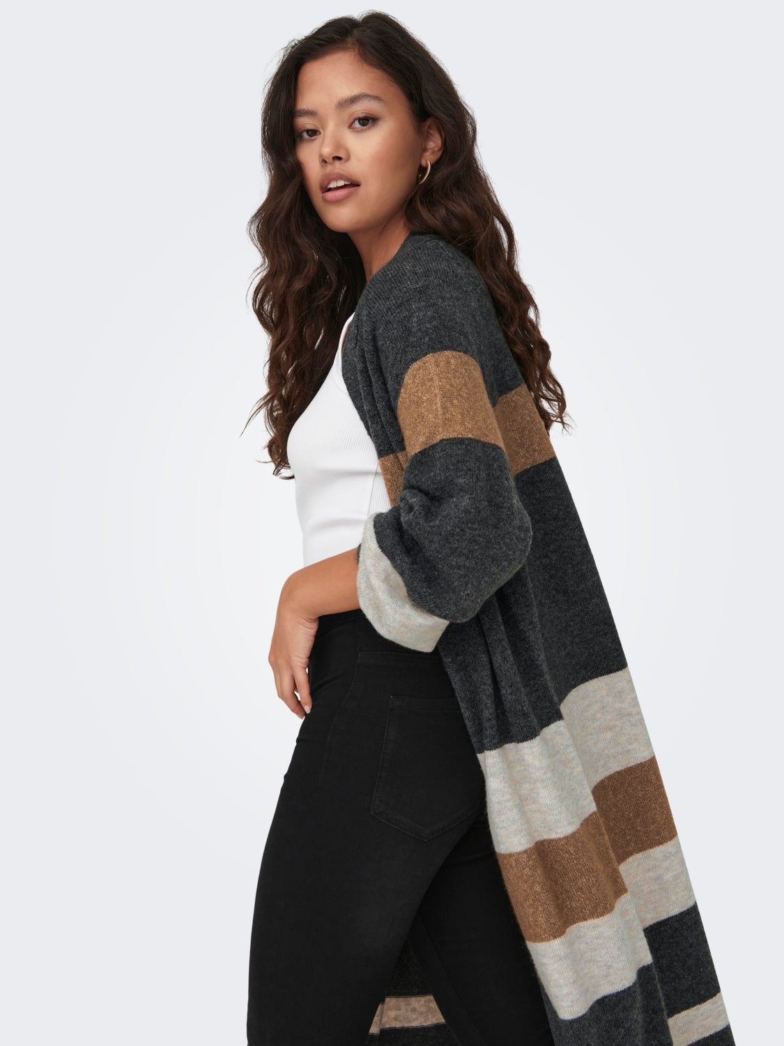 Long cardigan with balloon sleeves