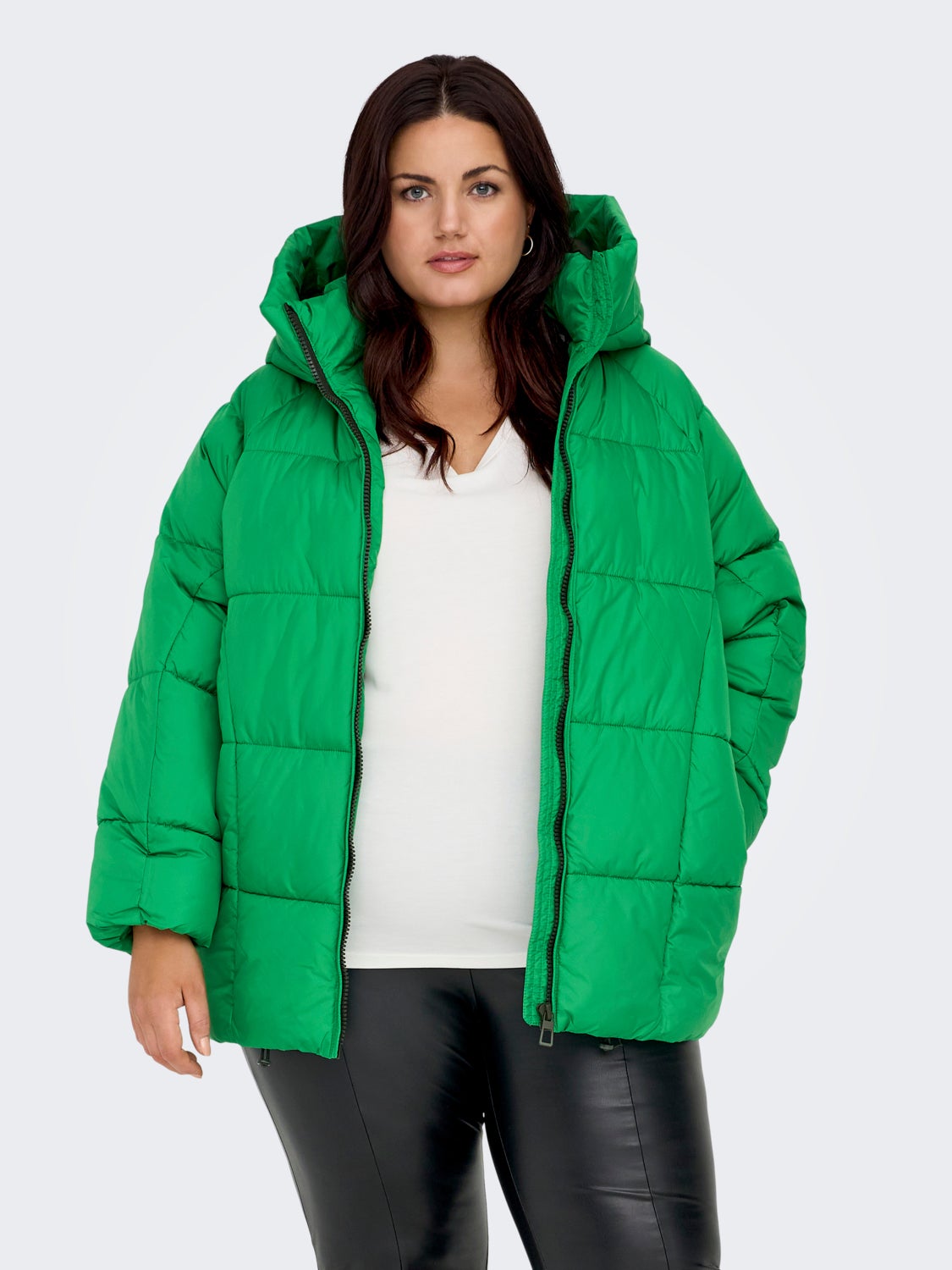 Curvy short puffer jacket