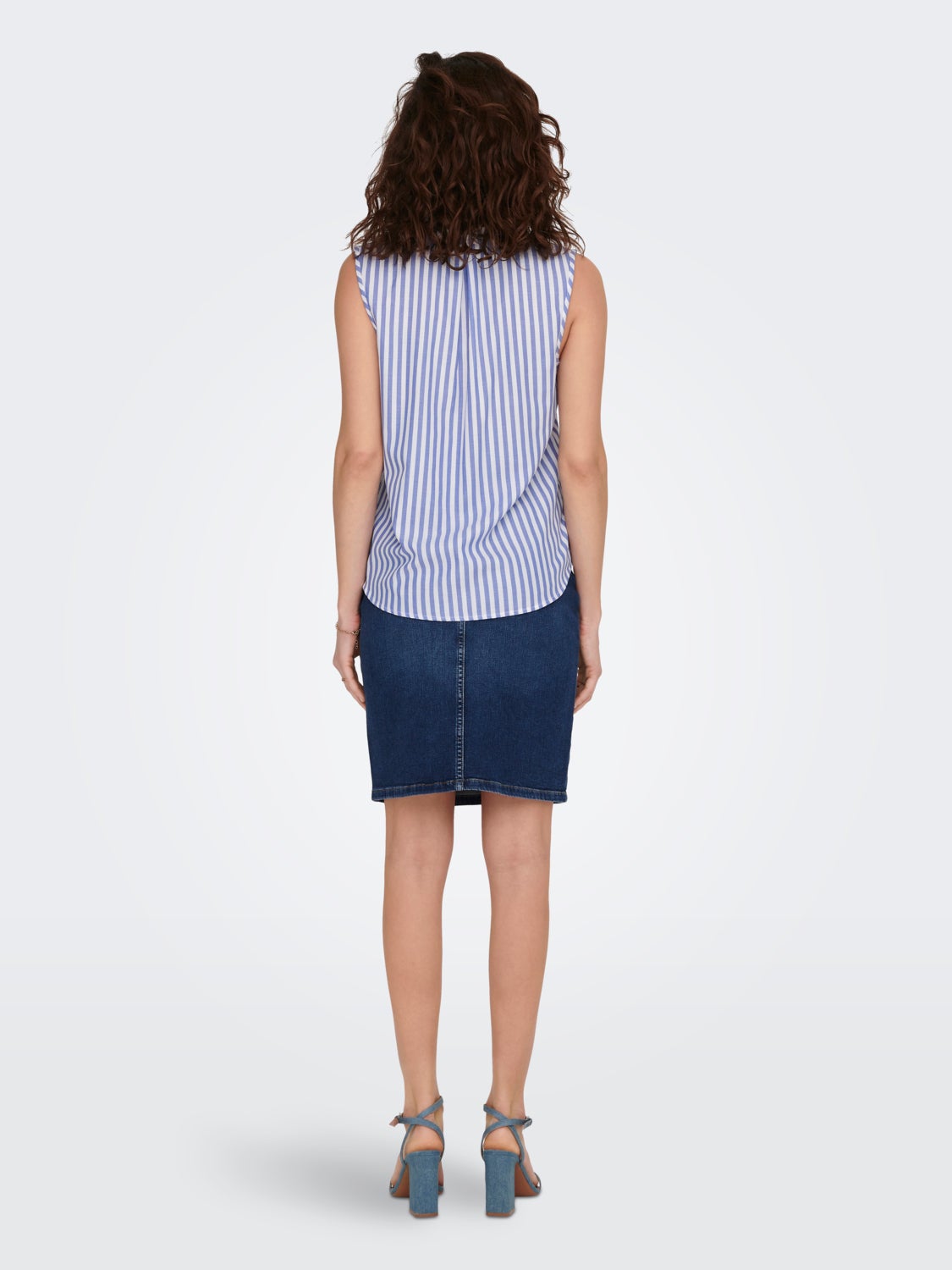 Regular Fit China Collar Top