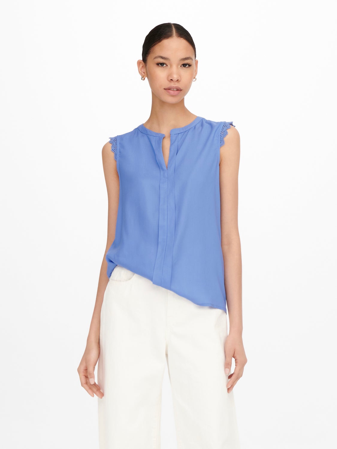 Detailed Sleeveless Top