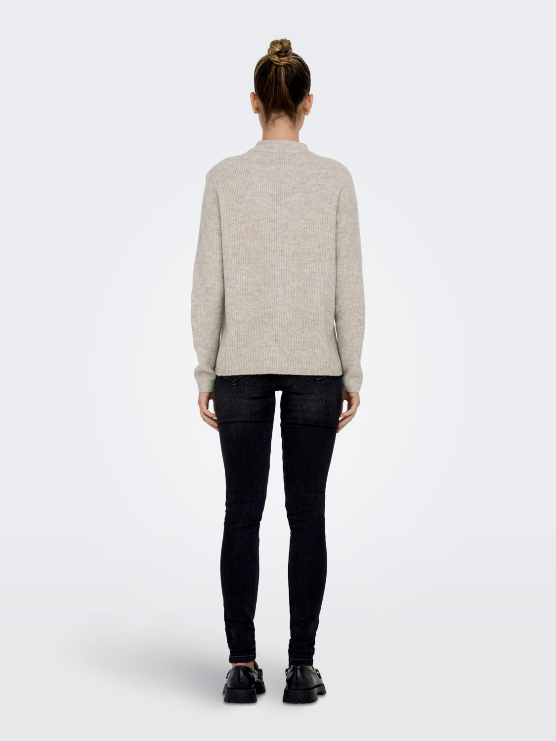 High neck knitted pullover