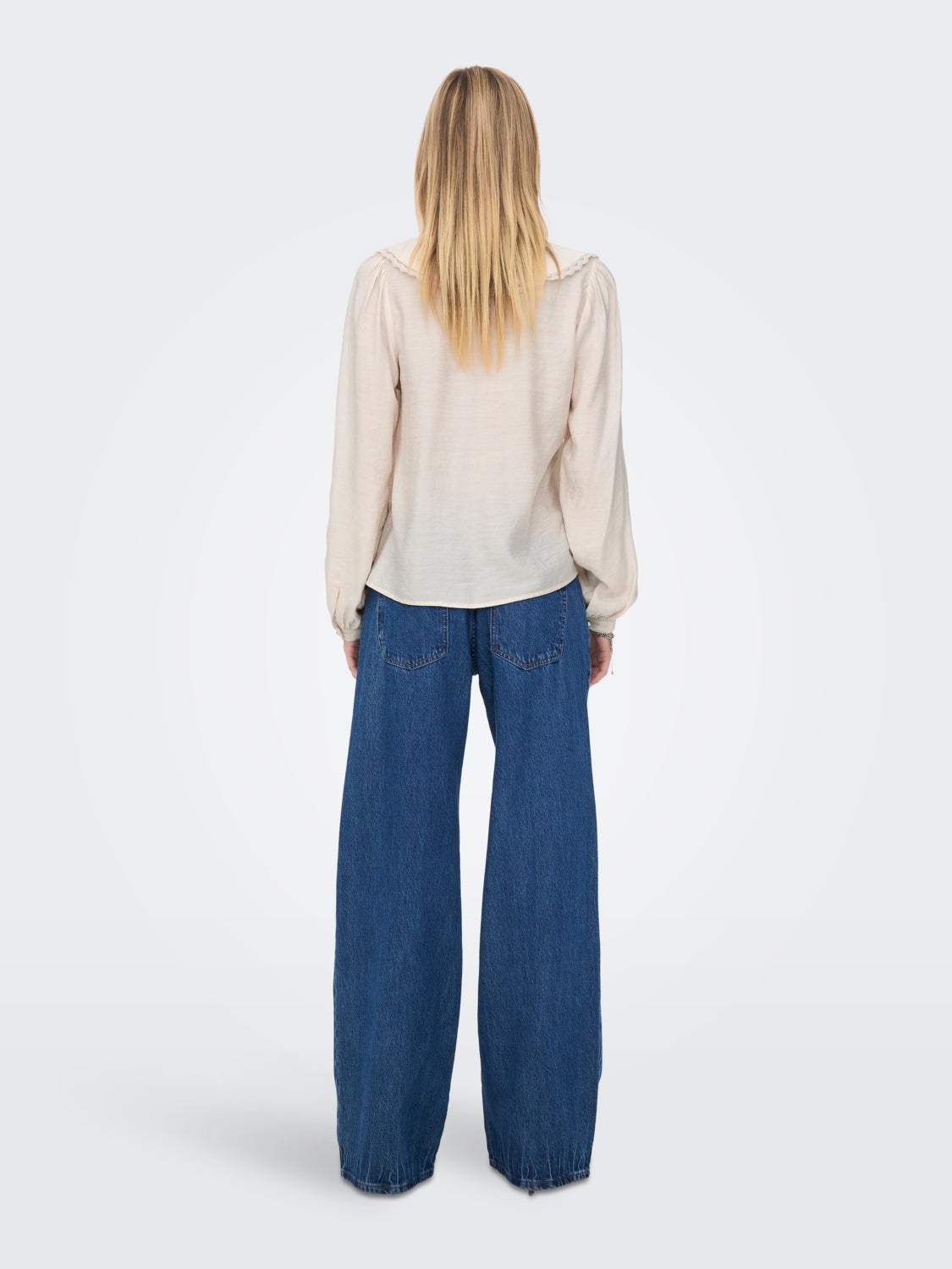 Collar Long Sleeved Top