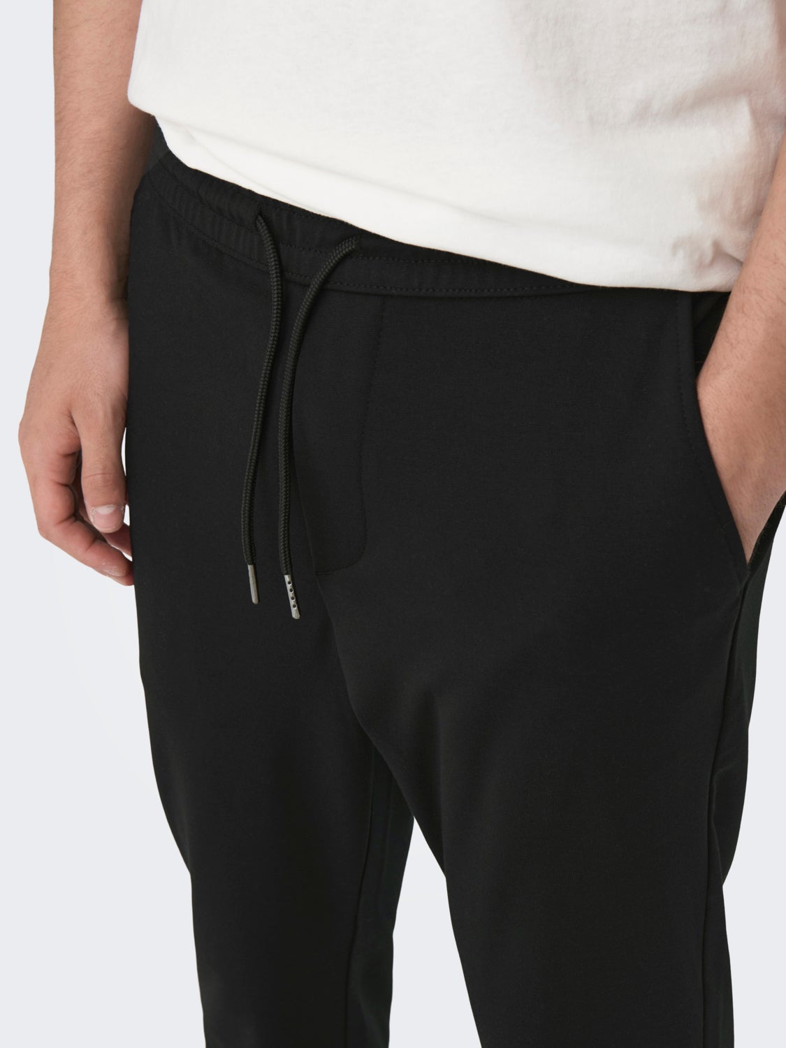 Cropped sweat pants