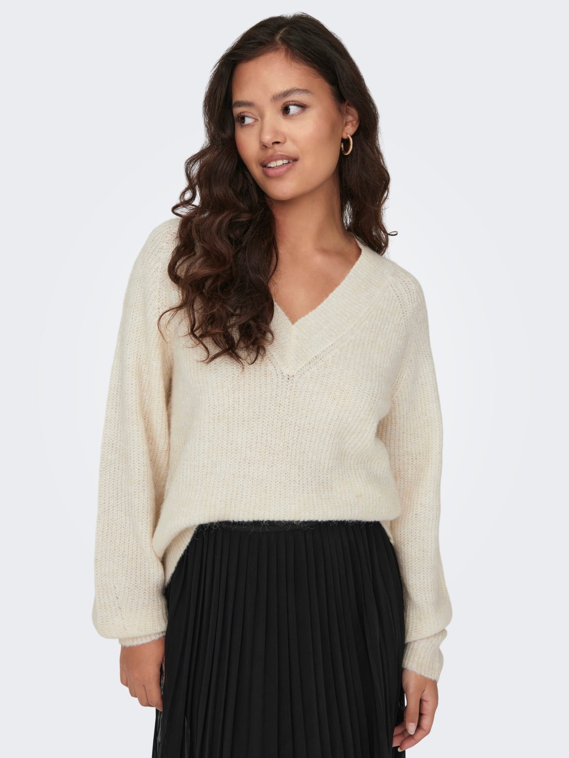 v-neck knitted pullover