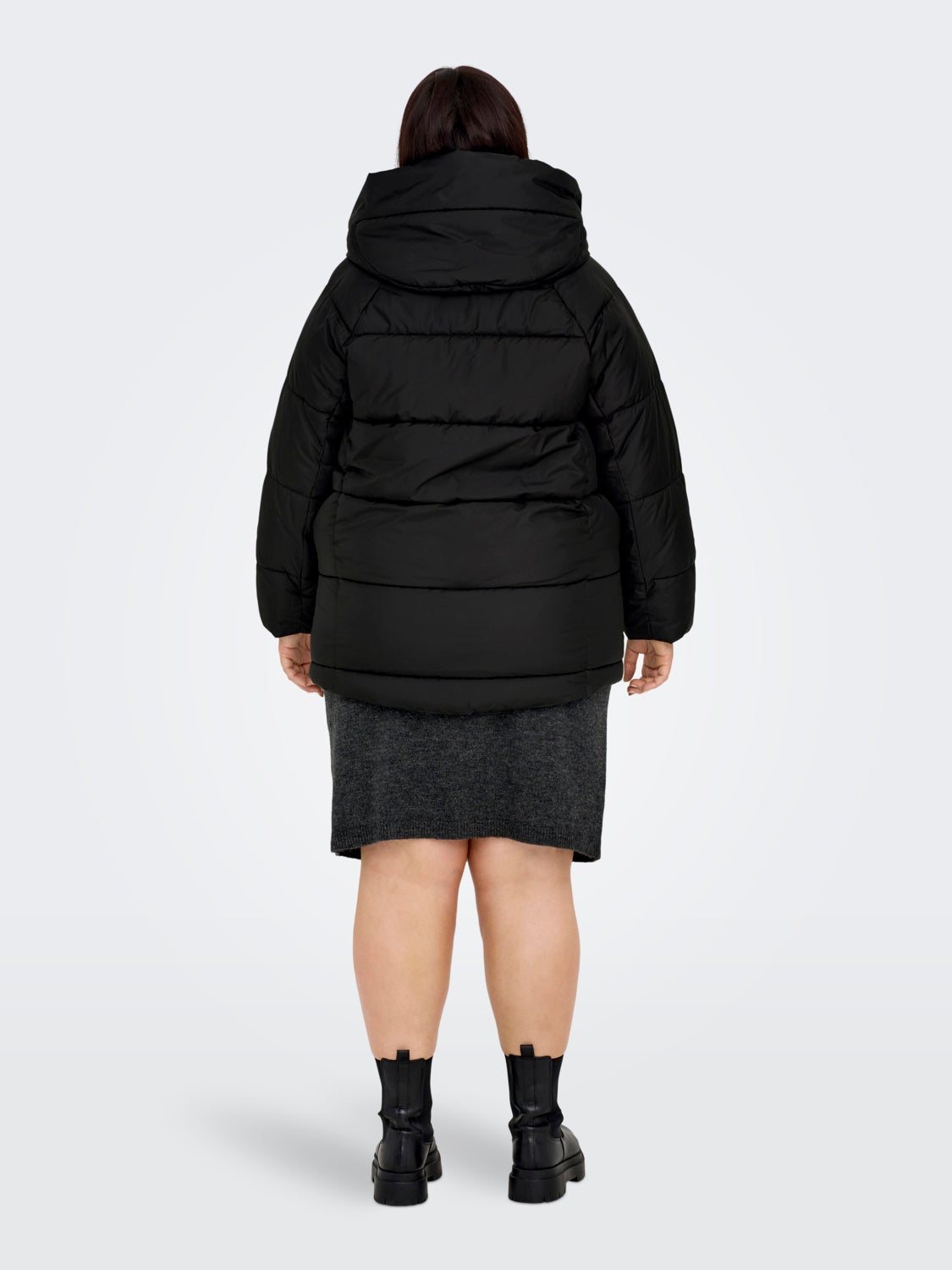 Curvy short puffer jacket