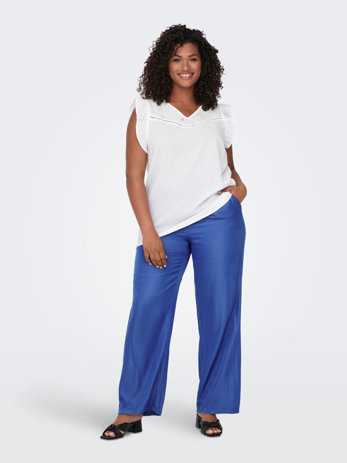 Curvy low waist trousers