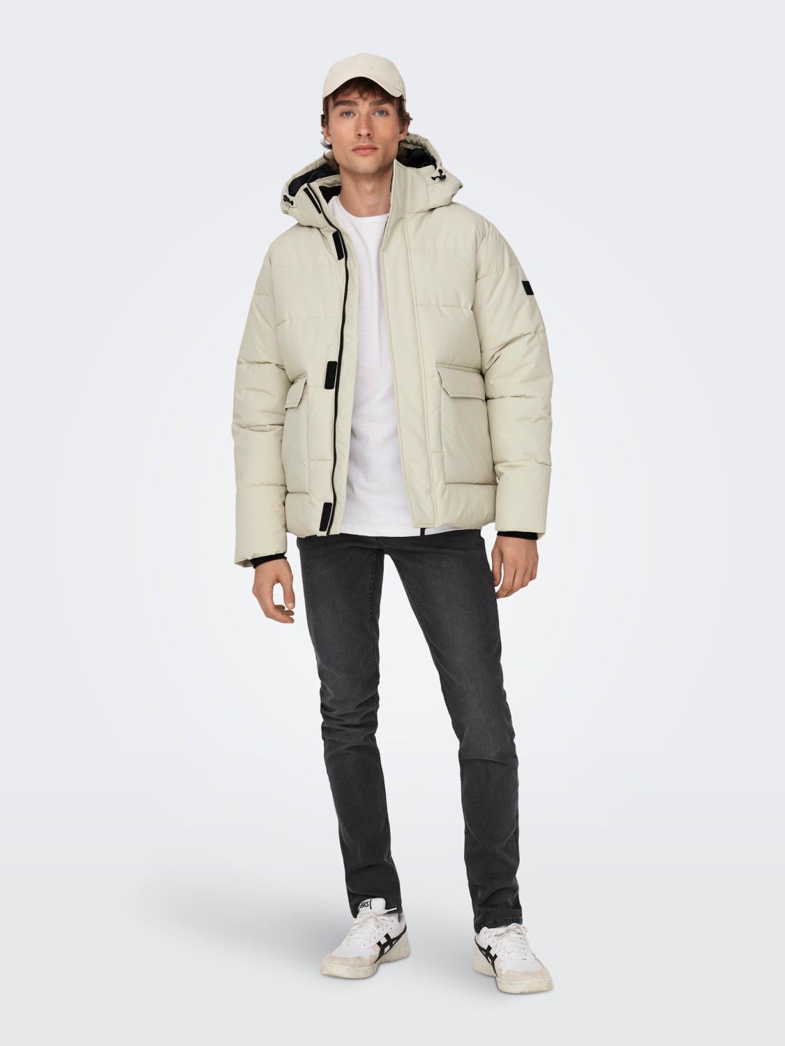 Short puffer jacket