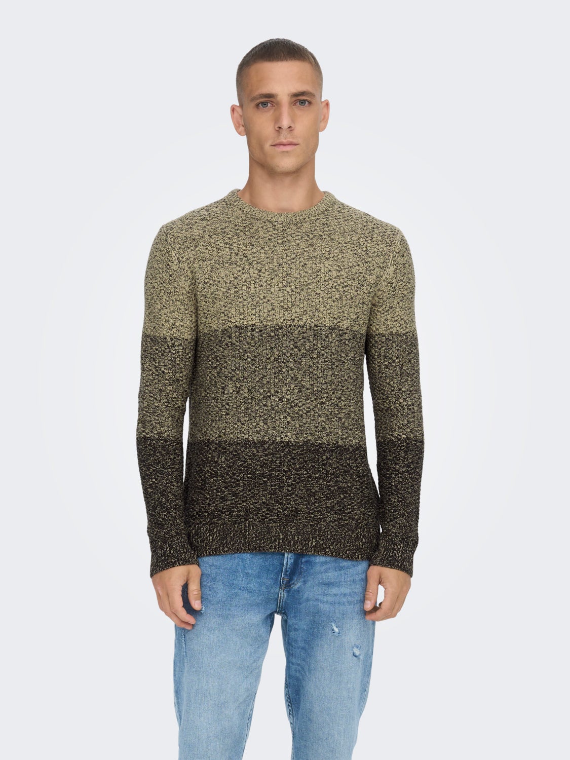 Textured knitted pullover